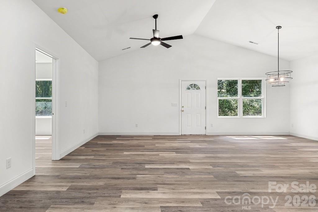 503 E Dunlap Street Property Photo 9