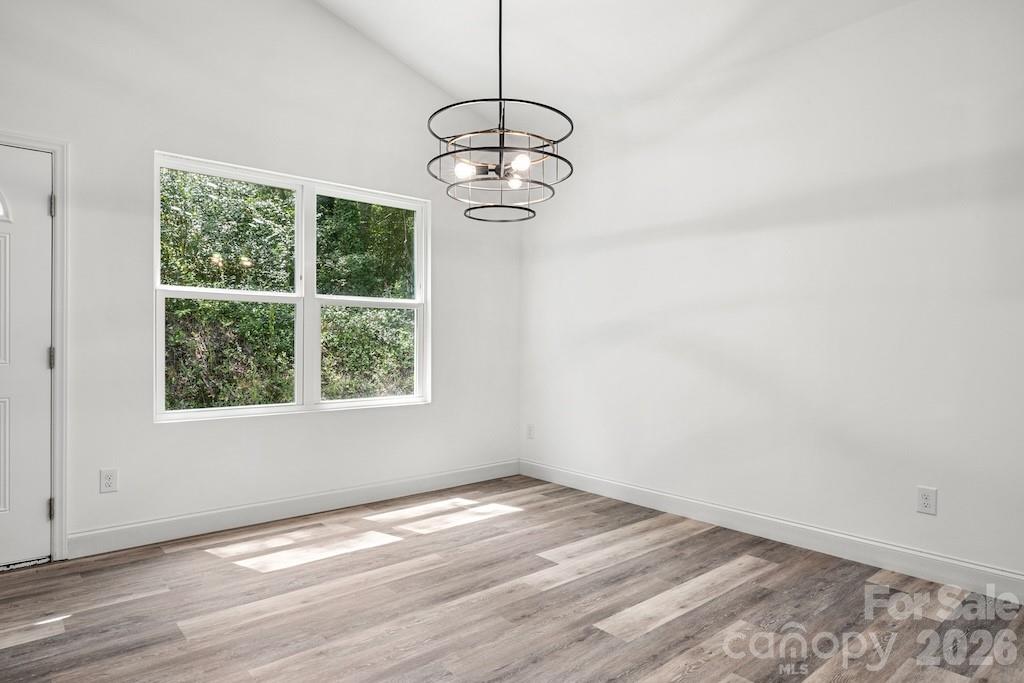 503 E Dunlap Street Property Photo 11
