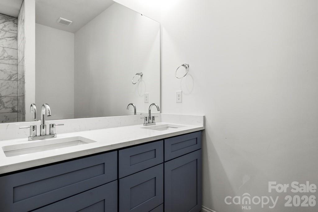 503 E Dunlap Street Property Photo 17
