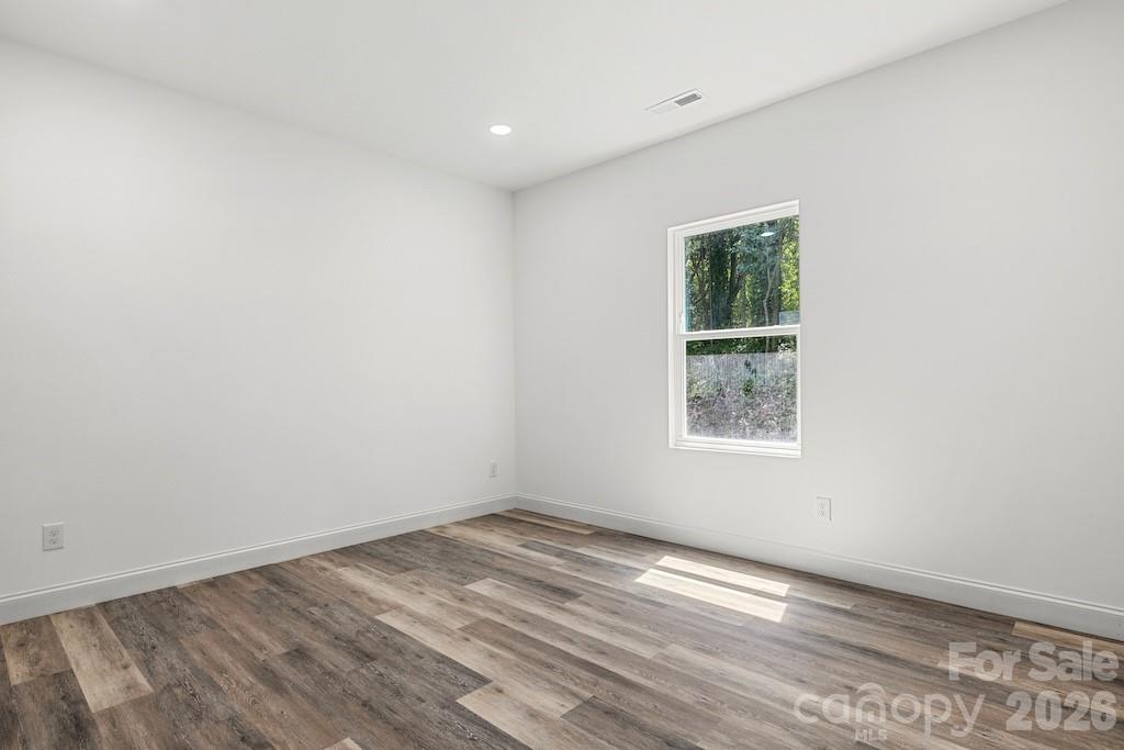 503 E Dunlap Street Property Photo 22