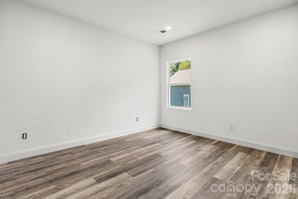 503 E Dunlap Street Property Photo 23
