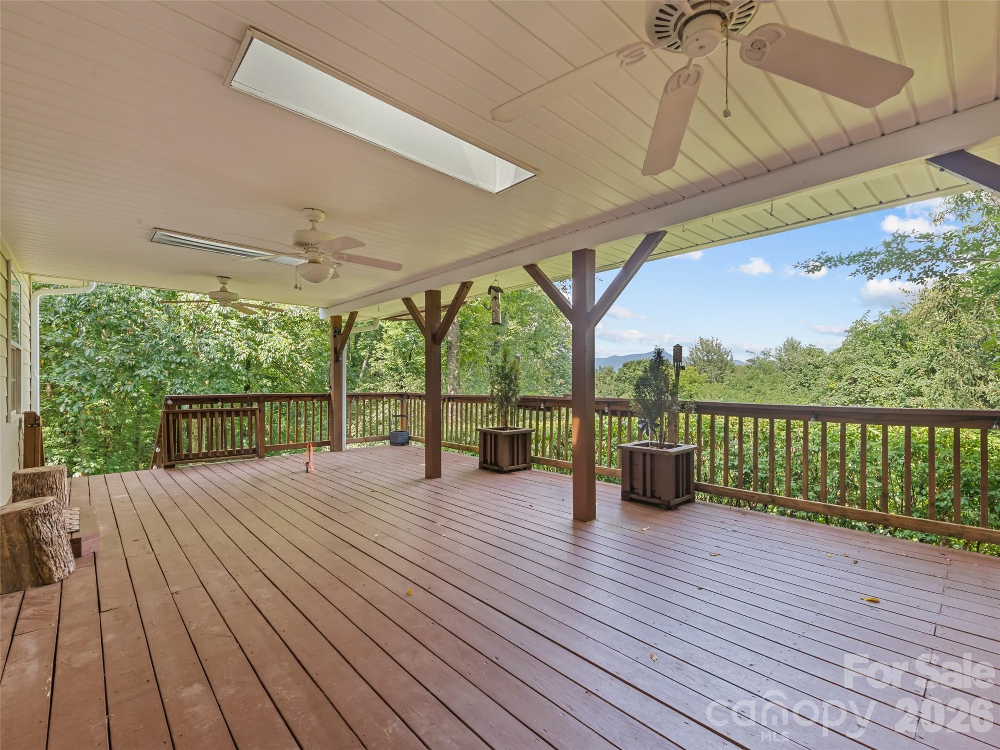 154 Presidential Drive Property Photo 13