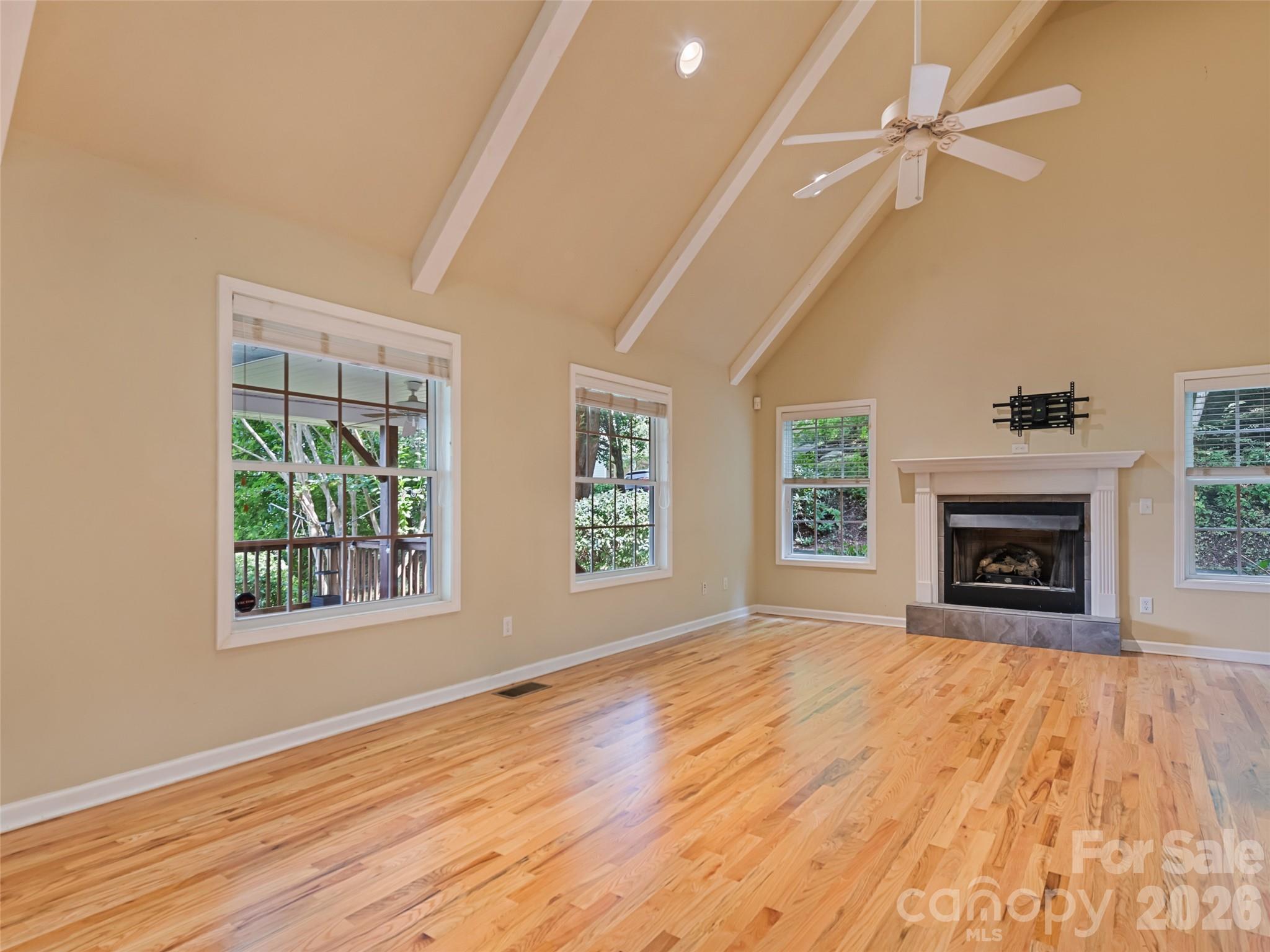 154 Presidential Drive Property Photo 16