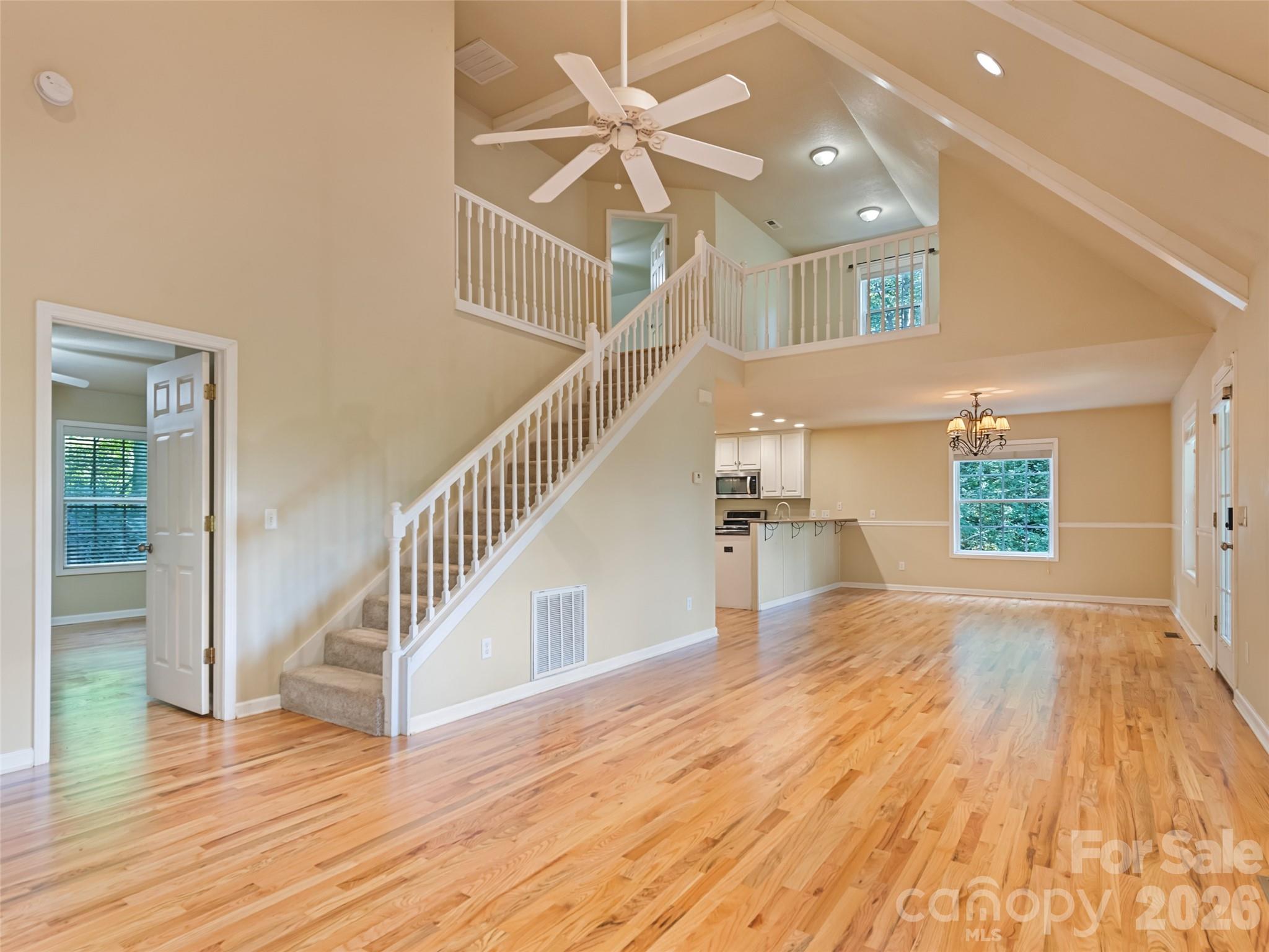 154 Presidential Drive Property Photo 17