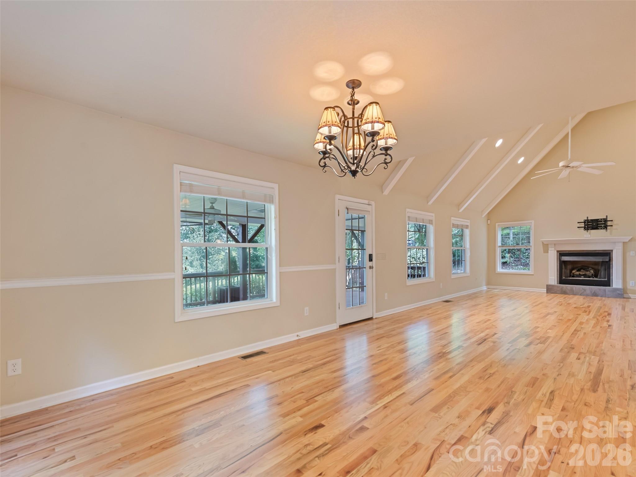 154 Presidential Drive Property Photo 21