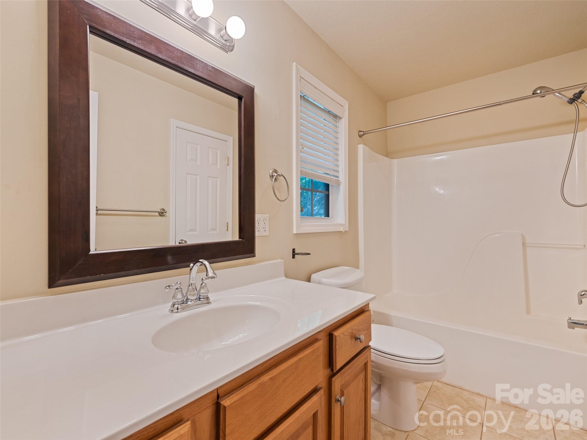 154 Presidential Drive Property Photo 43