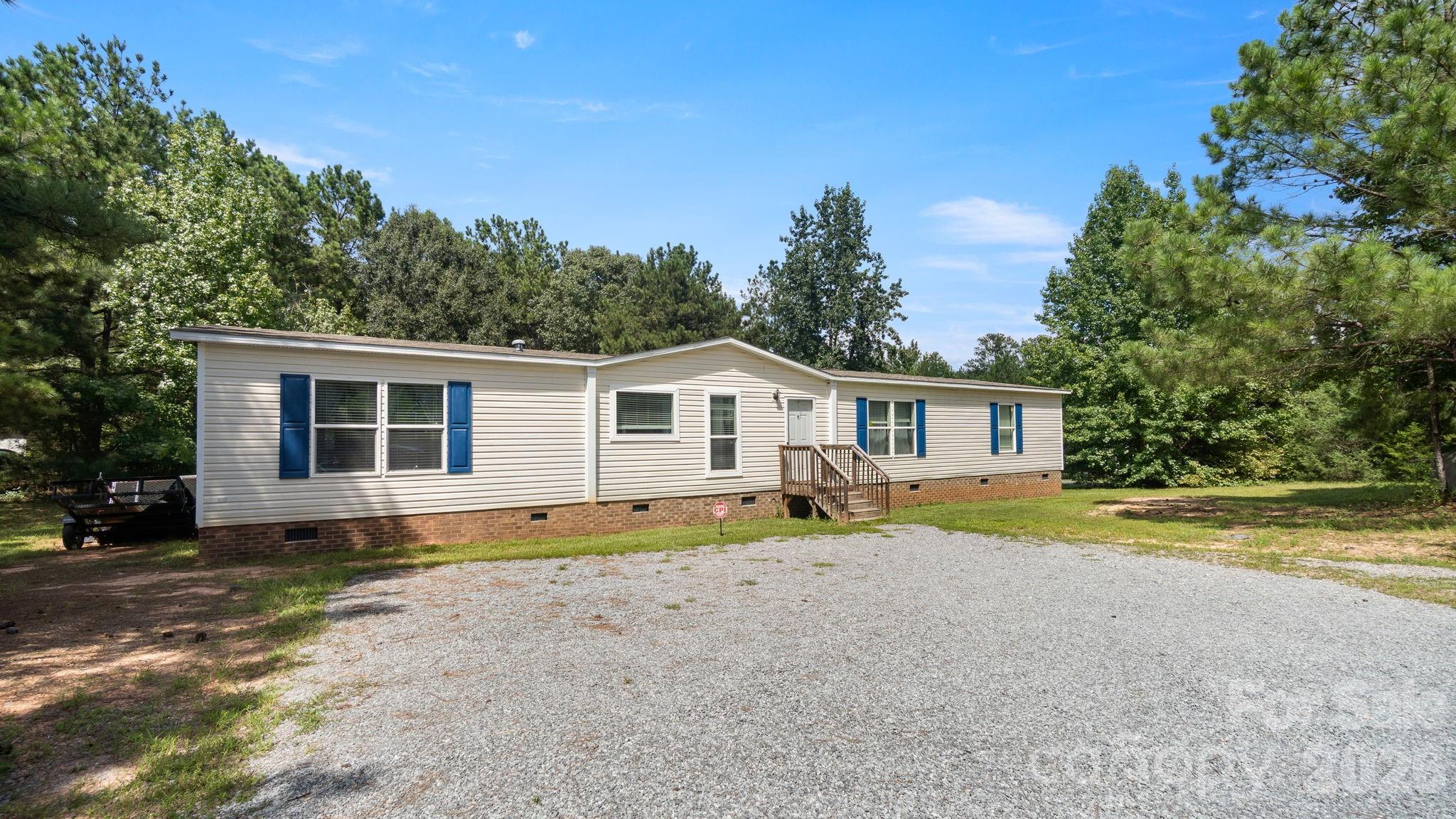 602 Preston Brooks Drive Property Photo 1