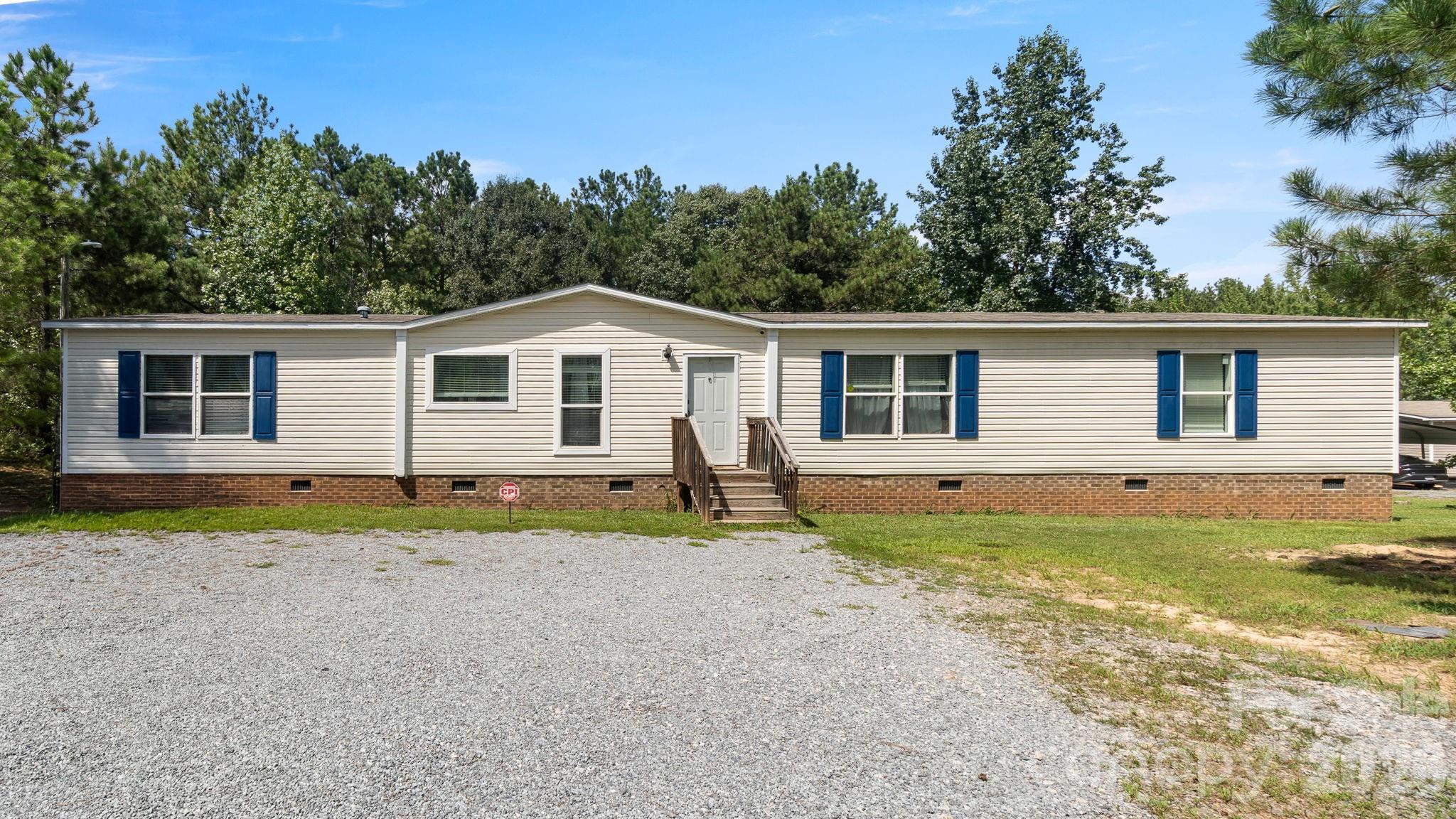 602 Preston Brooks Drive Property Photo 2