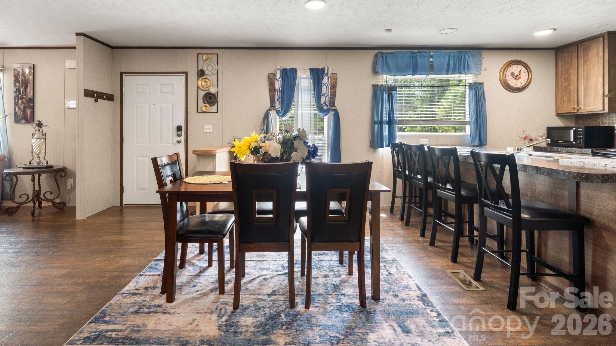 602 Preston Brooks Drive Property Photo 4