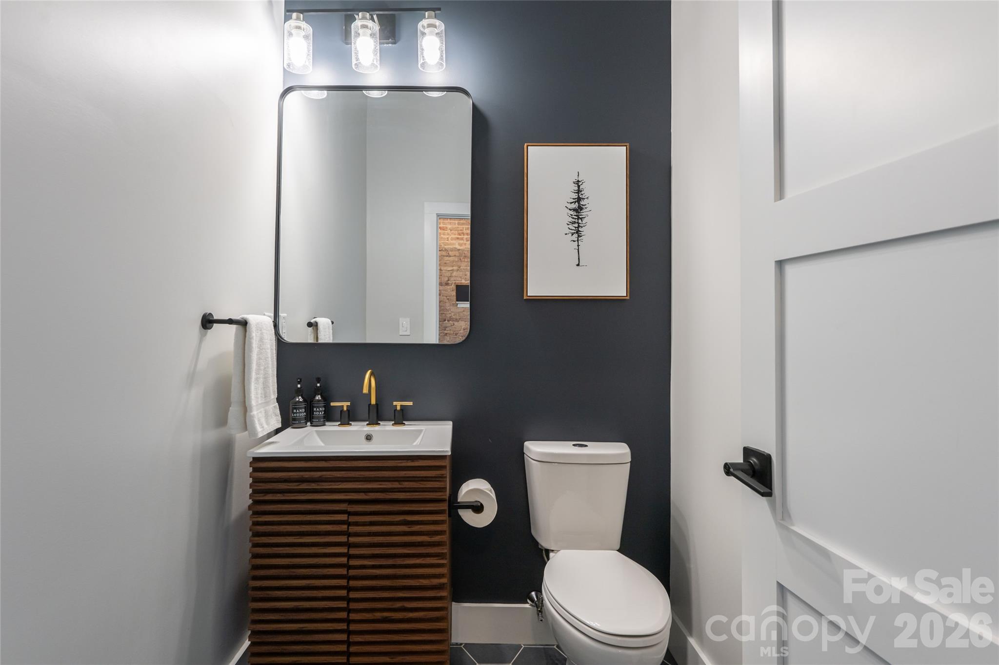 122 College Street 301 Property Photo 21
