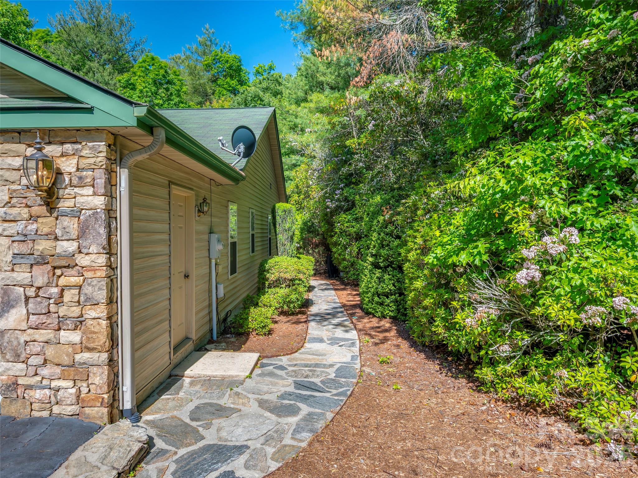 23 Tall Pines Road Property Photo 28