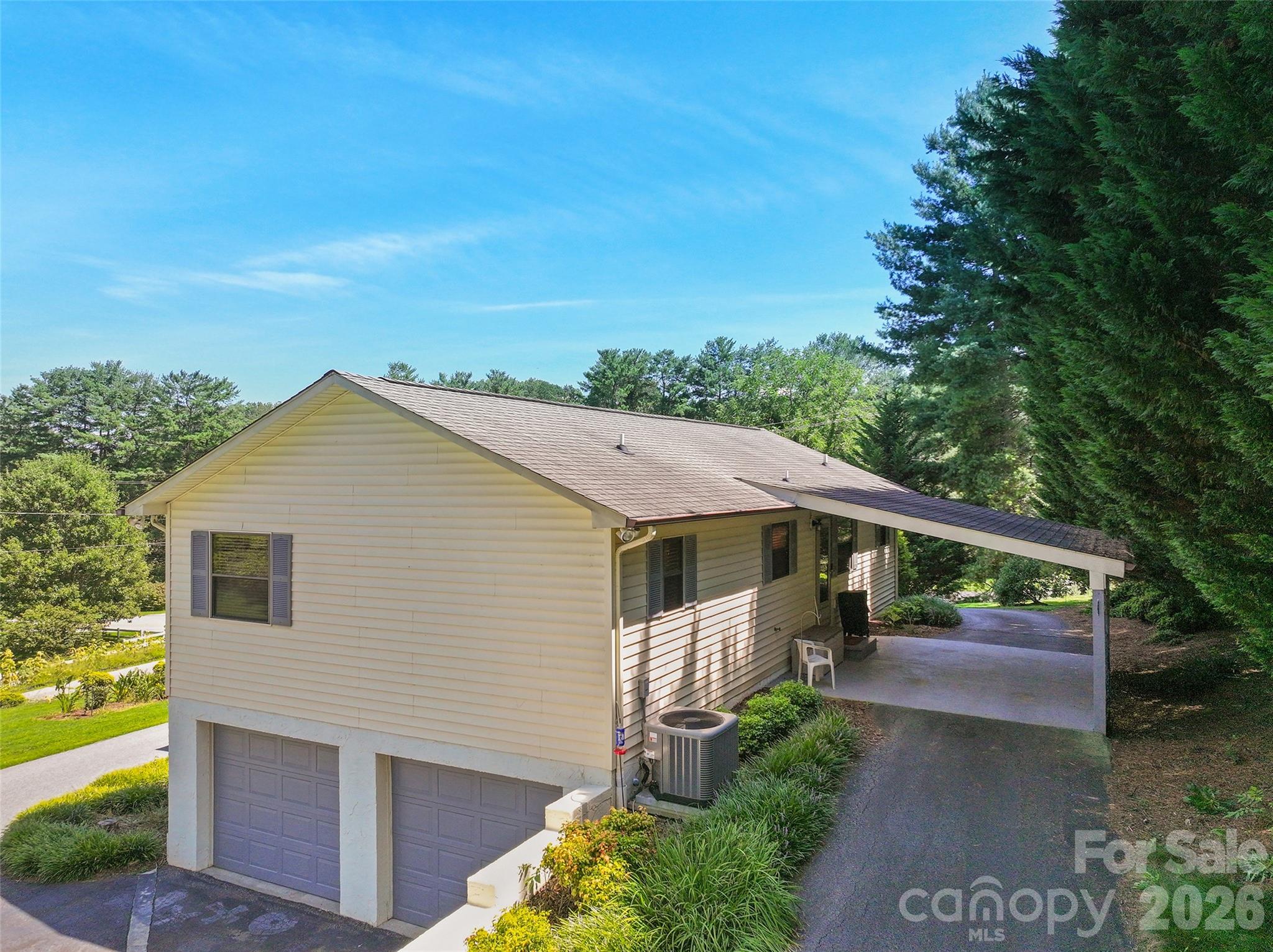 43 Thoren Court Property Photo 6