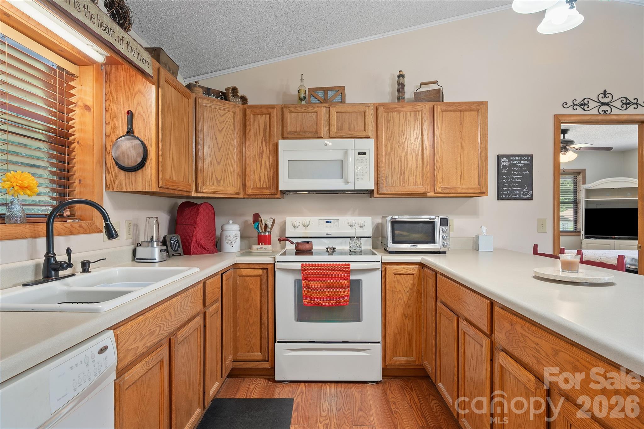43 Thoren Court Property Photo 15