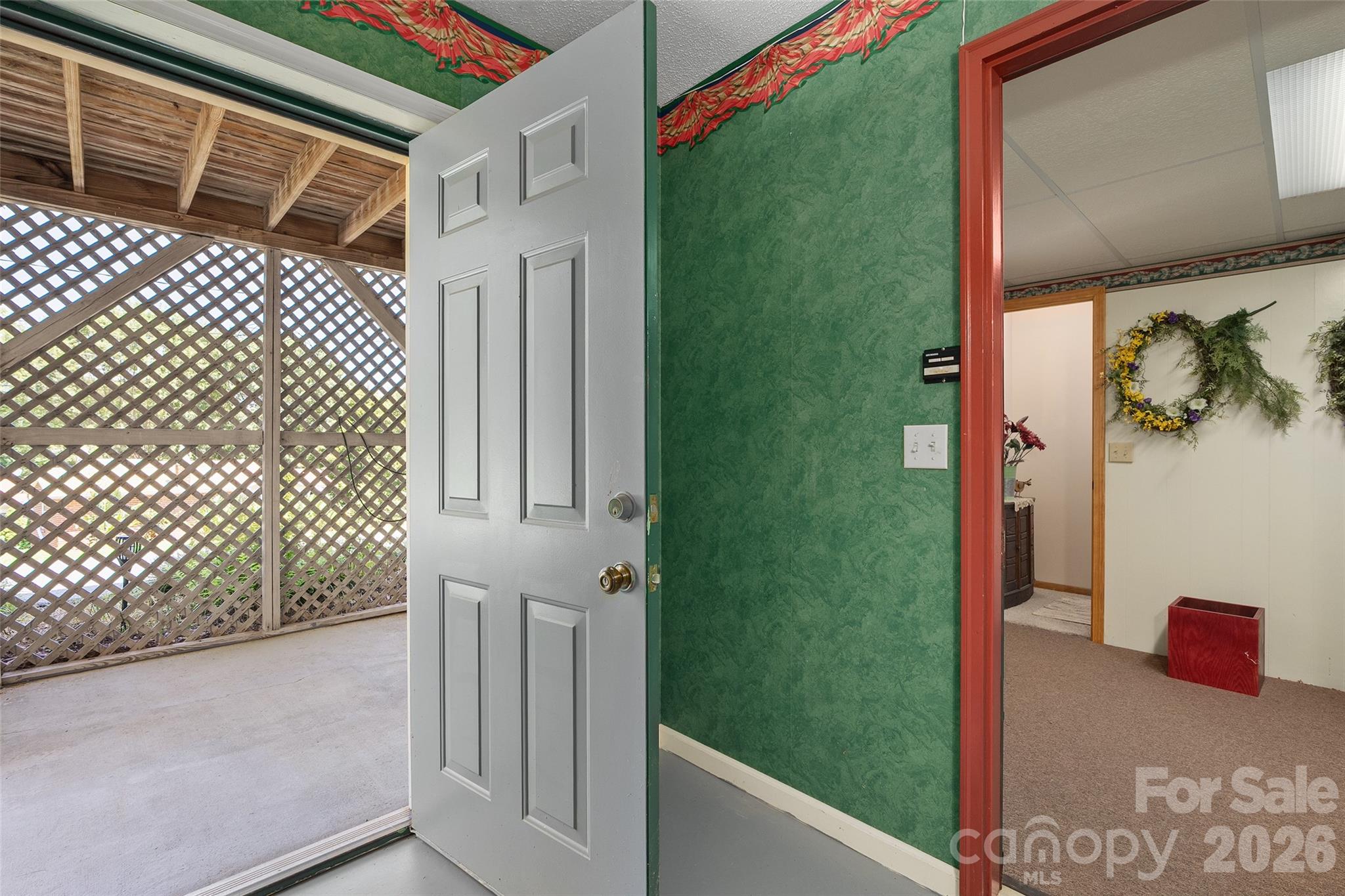 43 Thoren Court Property Photo 24