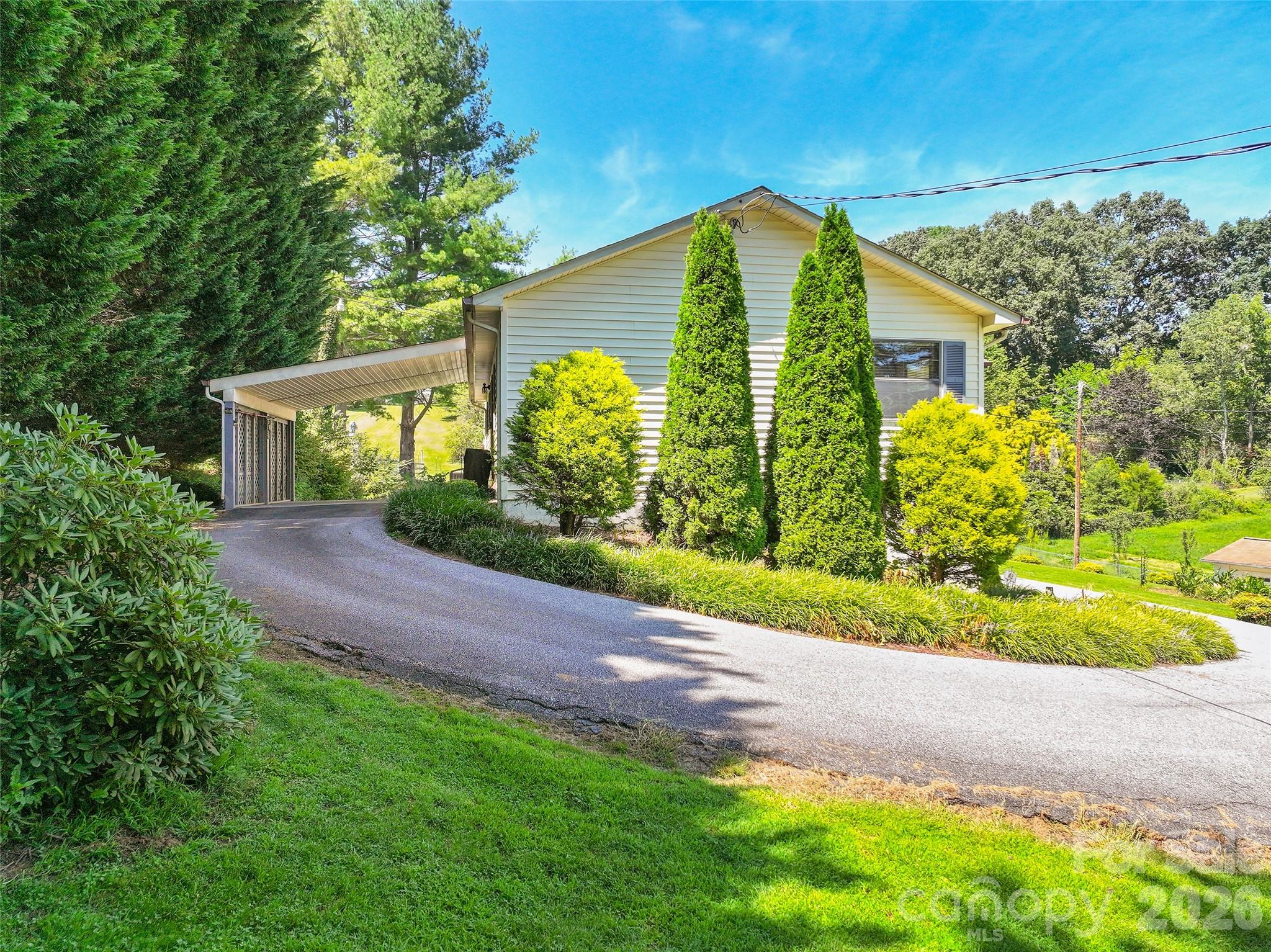 43 Thoren Court Property Photo 32