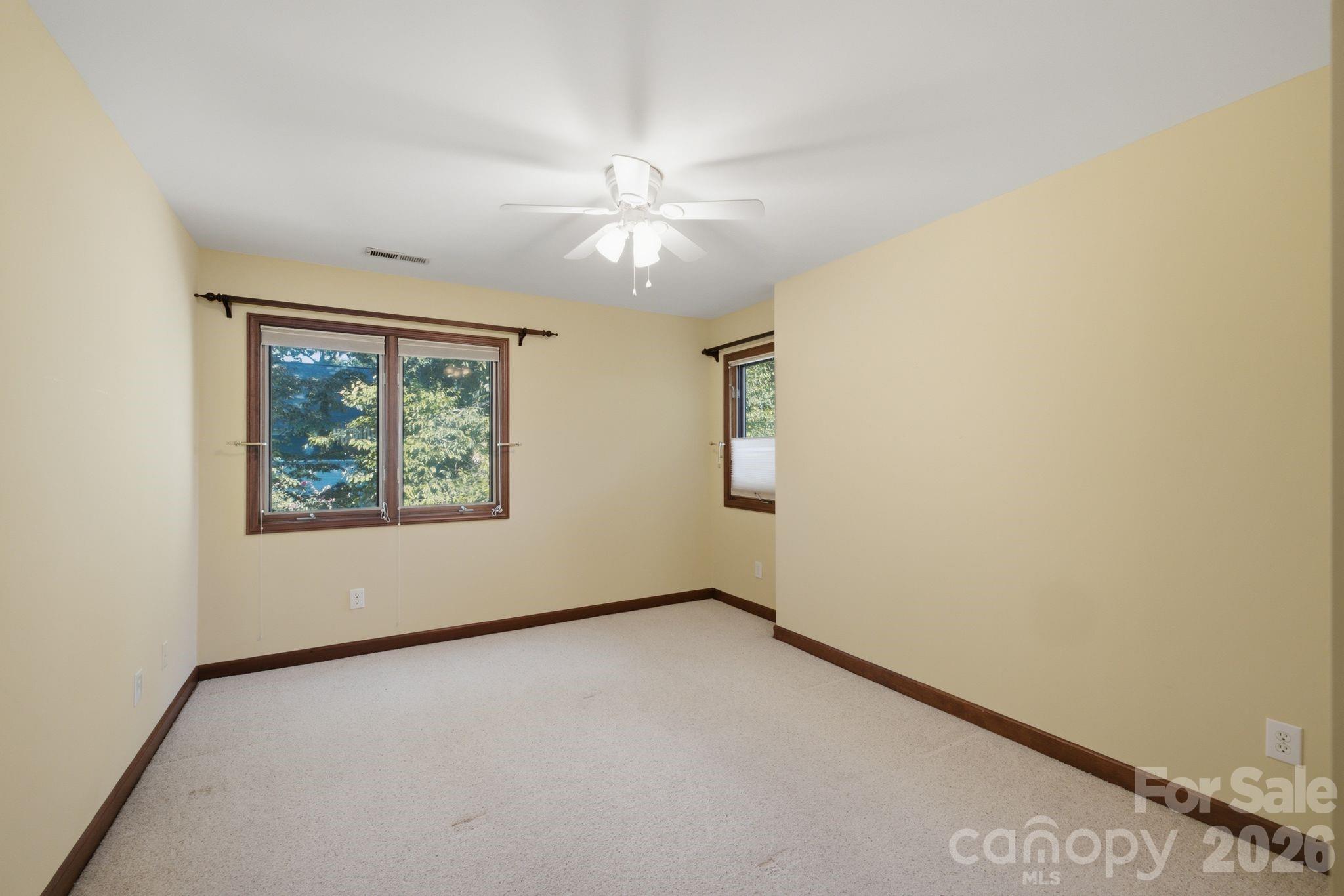 125 Misty Cove Lane Property Photo 13