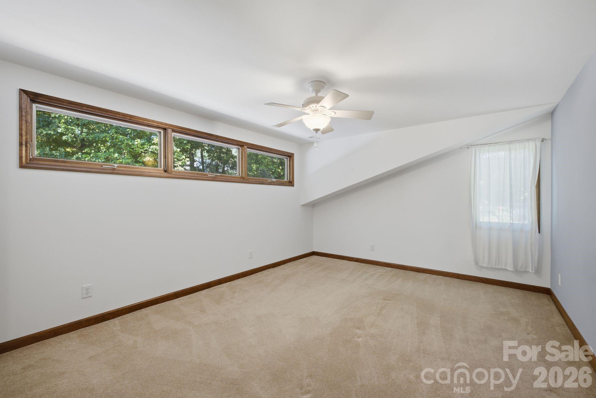 125 Misty Cove Lane Property Photo 14