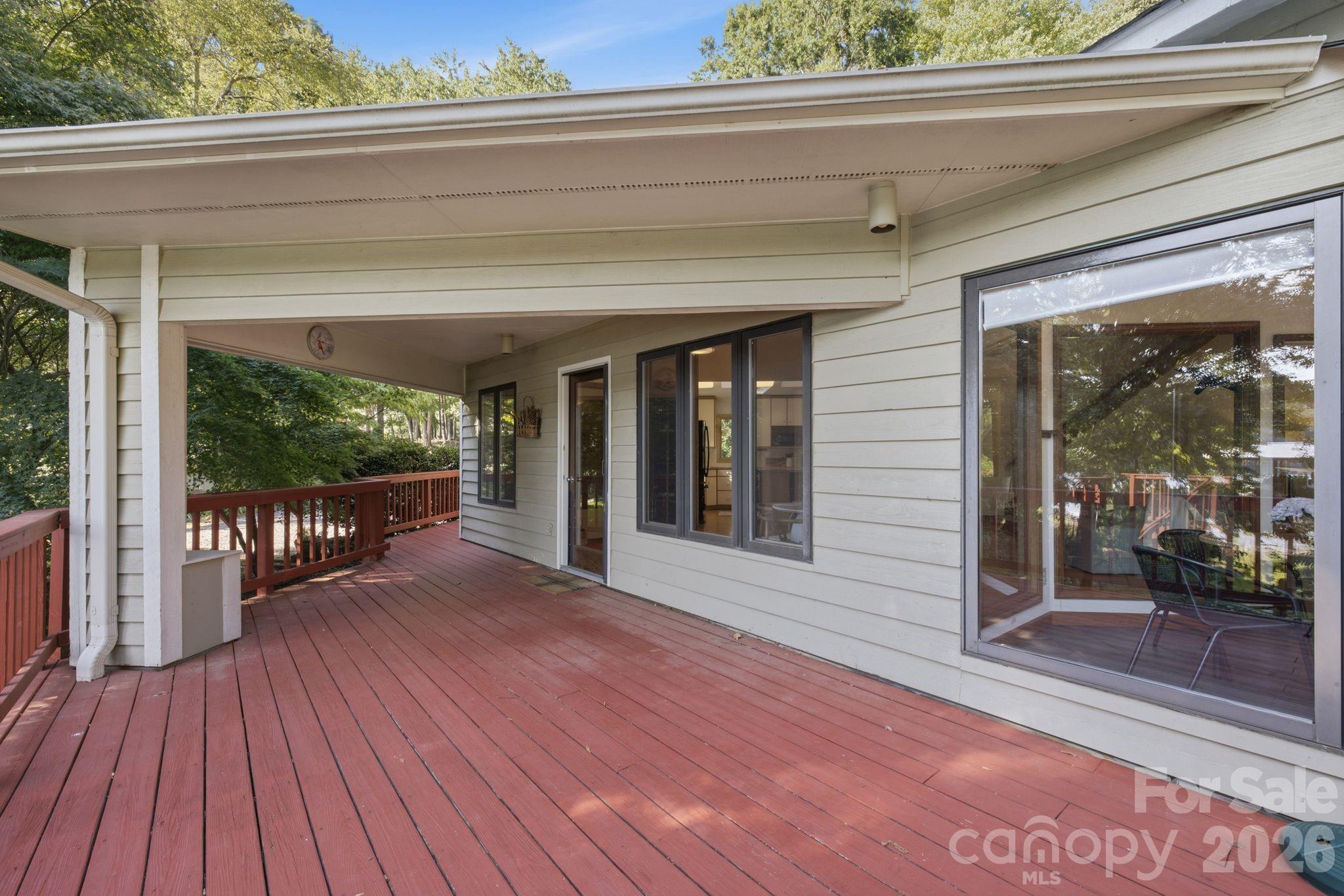 125 Misty Cove Lane Property Photo 18