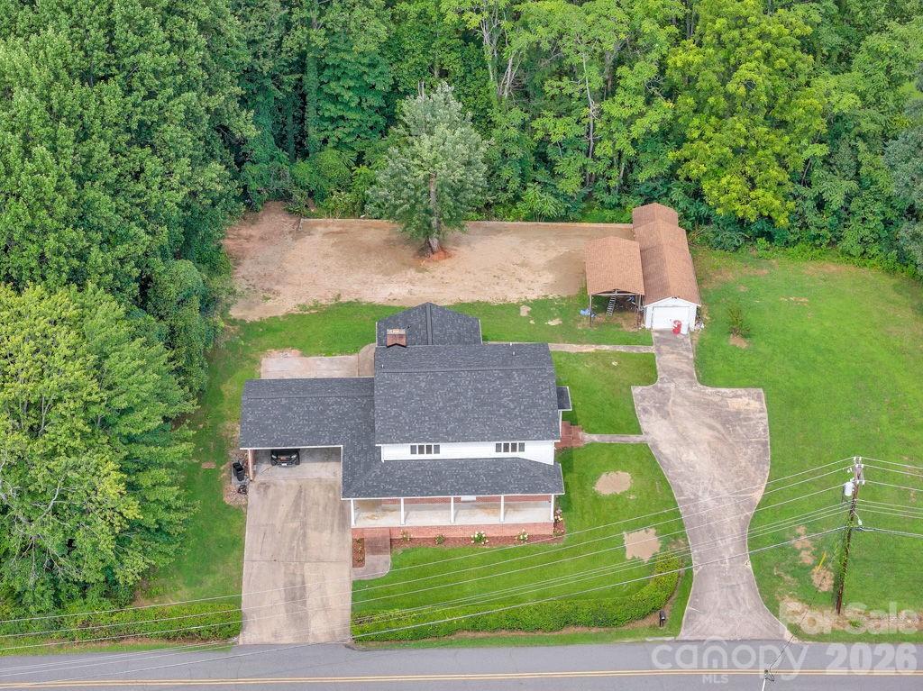 490 Morehead Road Property Photo 11