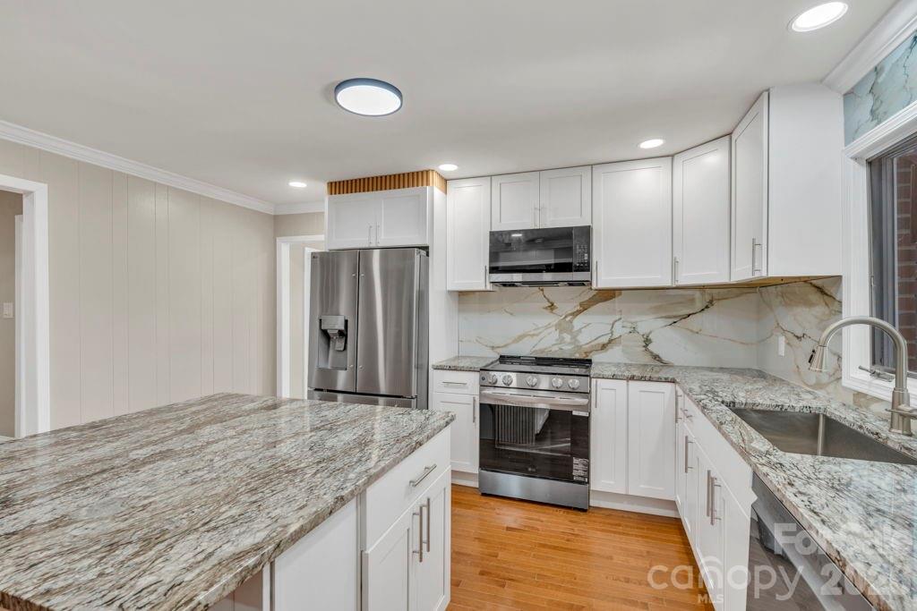 490 Morehead Road Property Photo 16