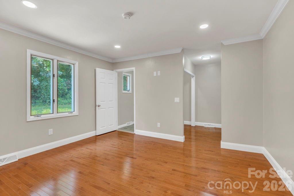 490 Morehead Road Property Photo 31