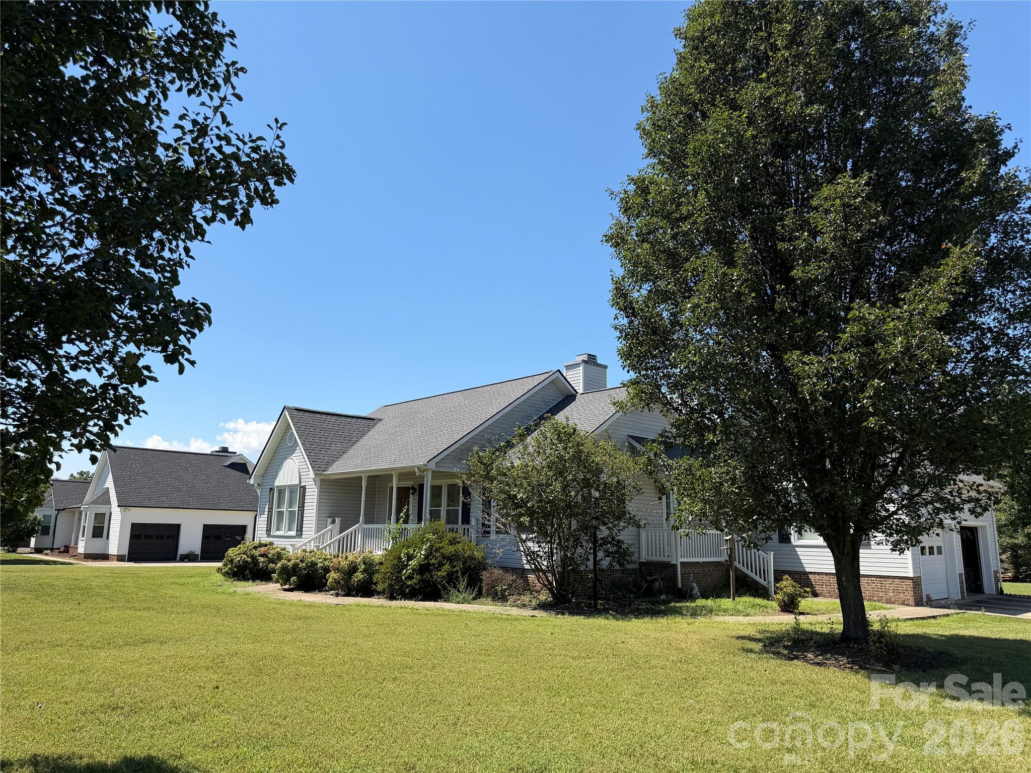 2900 Spencers Grove Road Property Photo 4