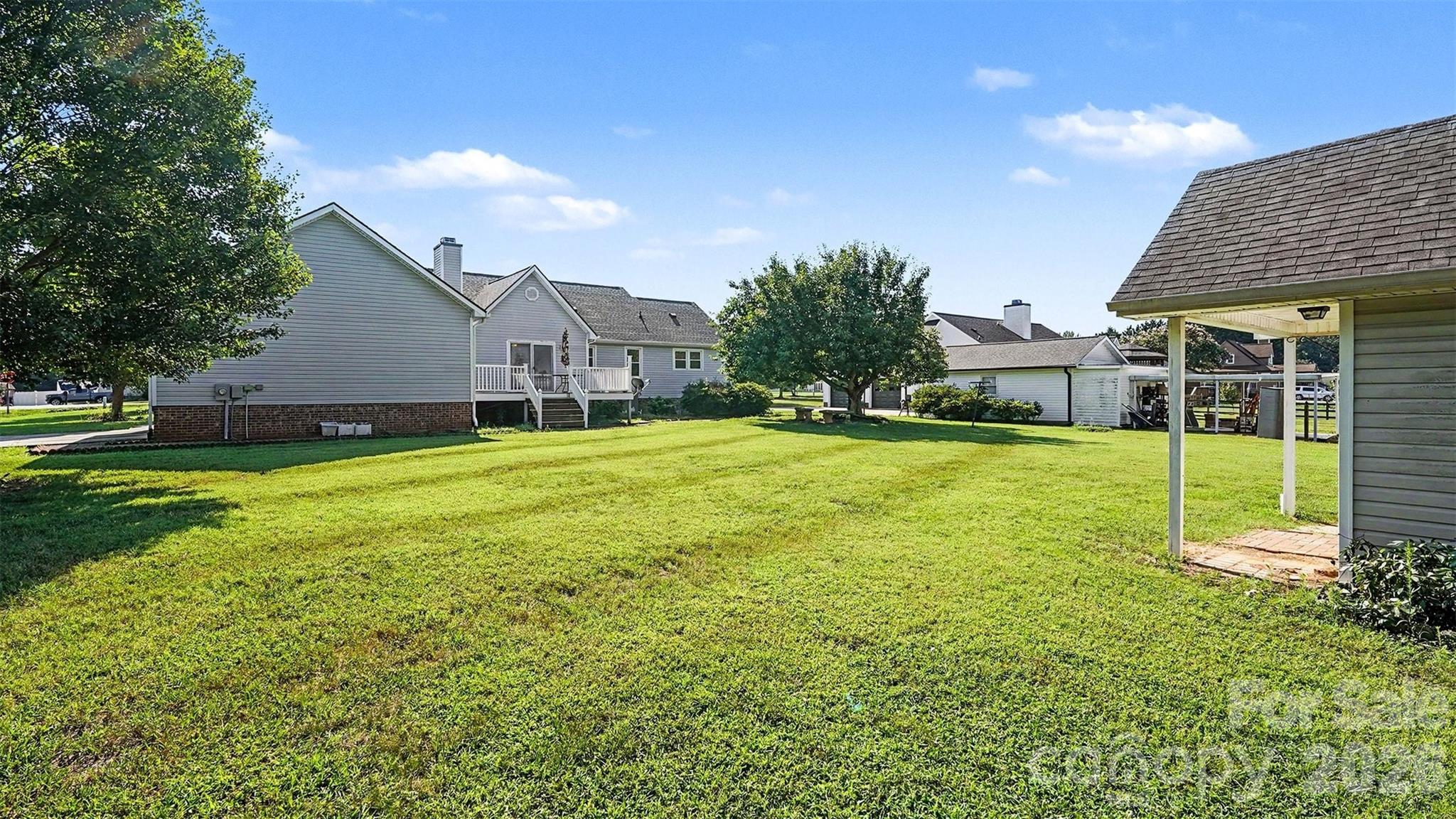 2900 Spencers Grove Road Property Photo 9