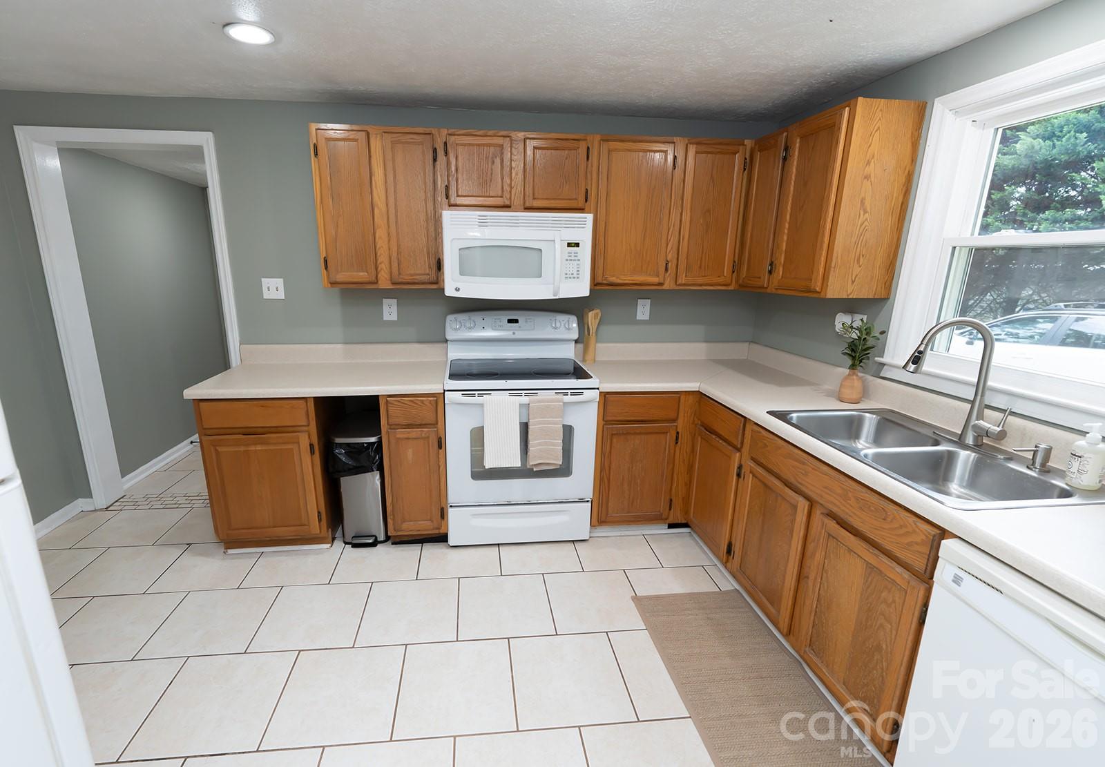 4170 Duff Drive Property Photo 11