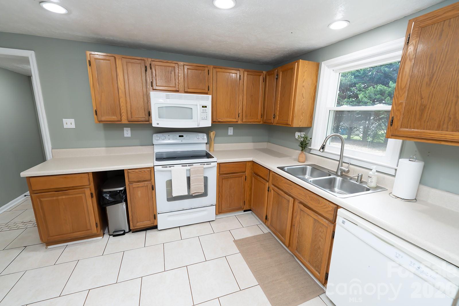 4170 Duff Drive Property Photo 12