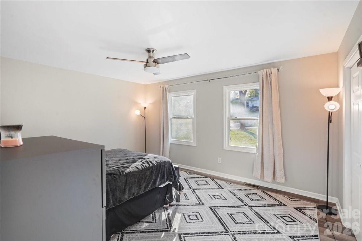 624 Dundeen Drive Property Photo 11