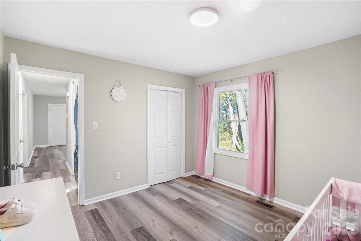 624 Dundeen Drive Property Photo 15