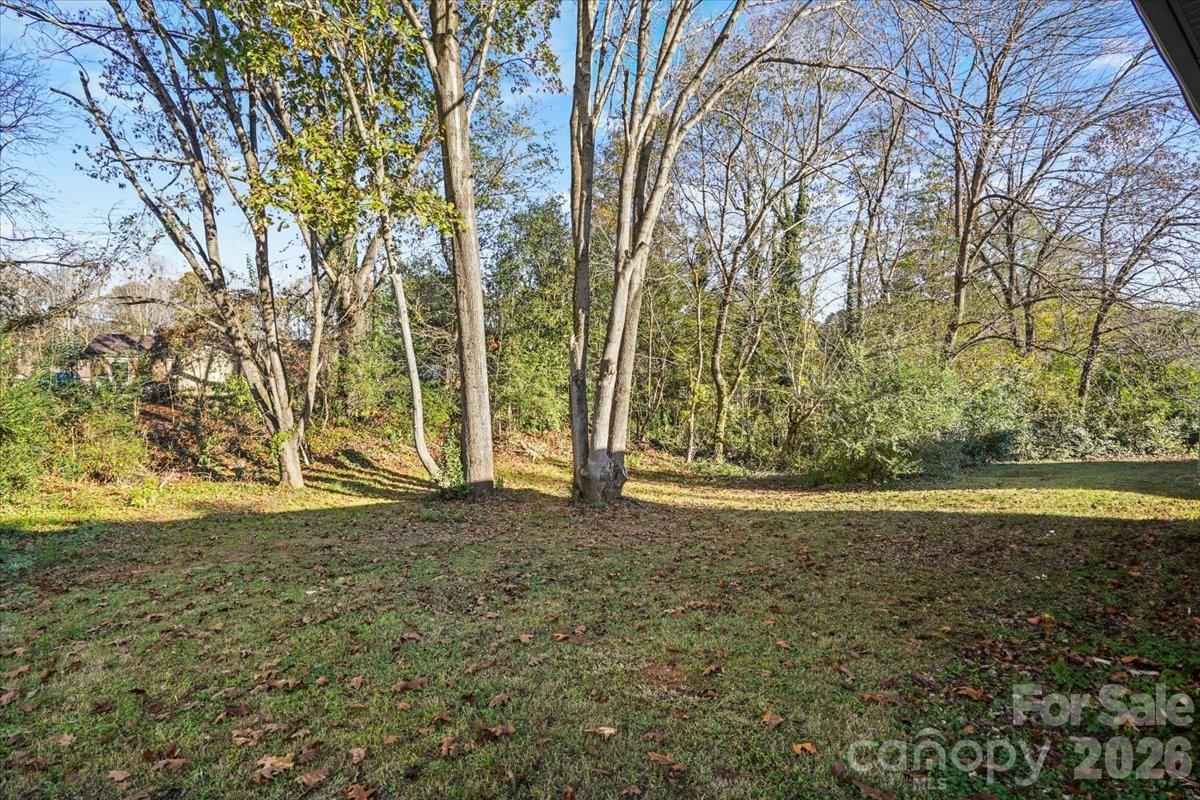 624 Dundeen Drive Property Photo 21