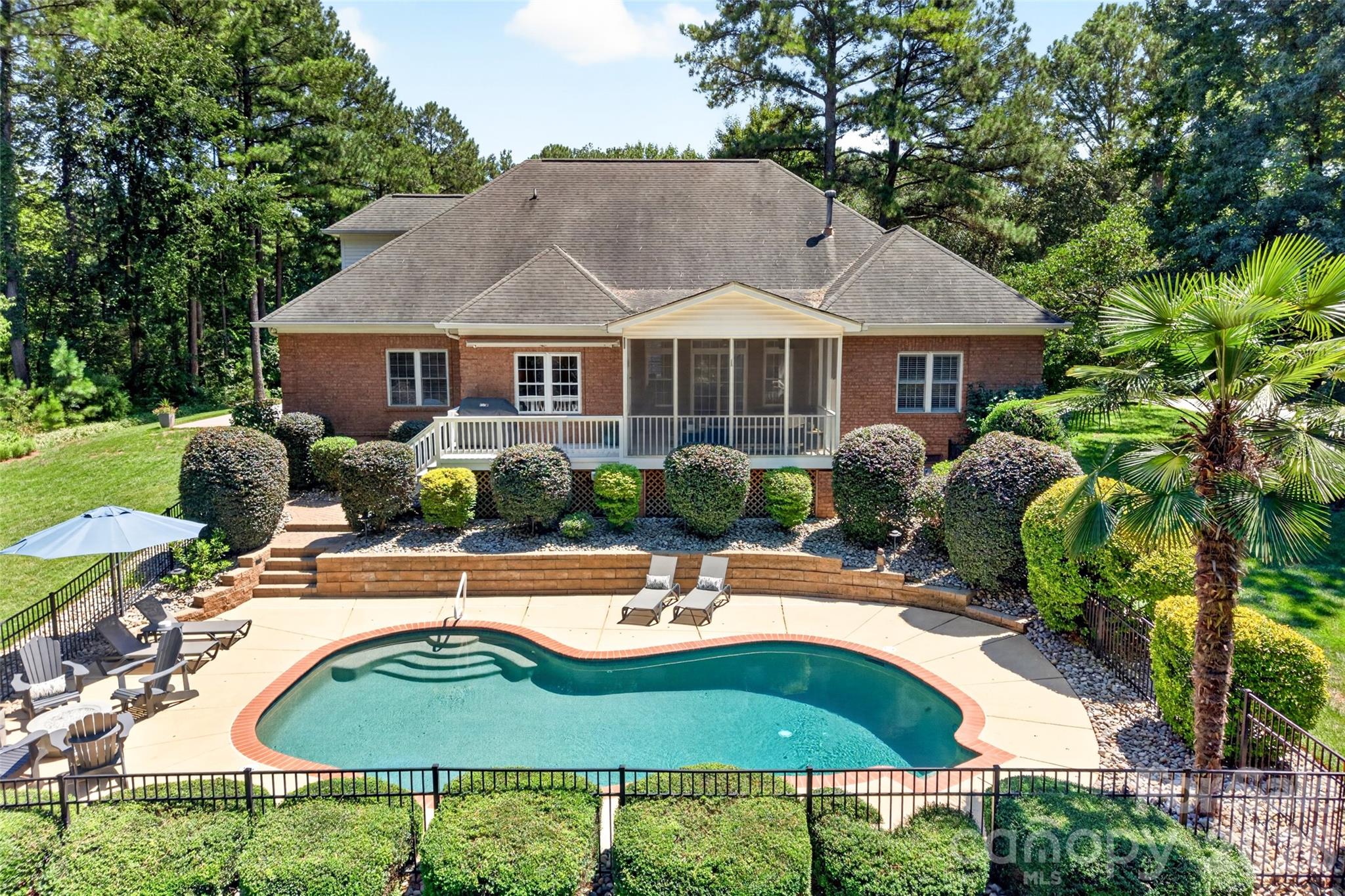 4565 River Hills Drive Property Photo 3