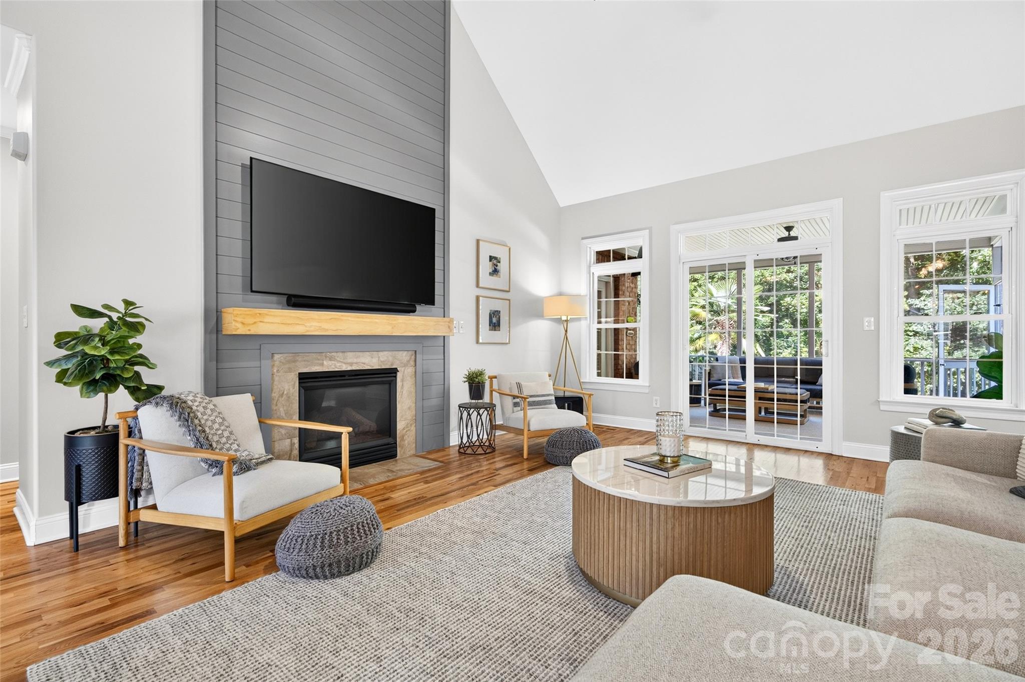 4565 River Hills Drive Property Photo 8