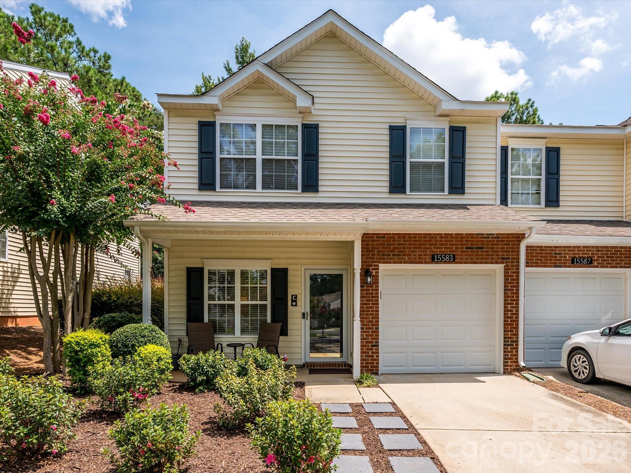 15583 Stronvar House Lane Property Photo 1