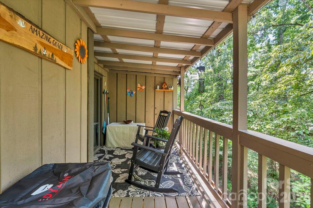 655 Overlook Drive Property Photo 24
