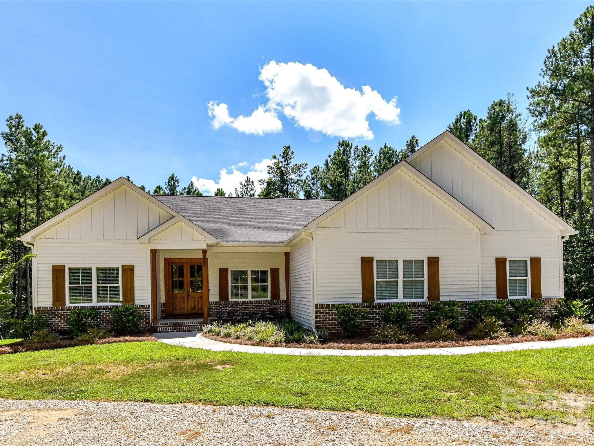 997 S Skyland Drive Property Photo 1