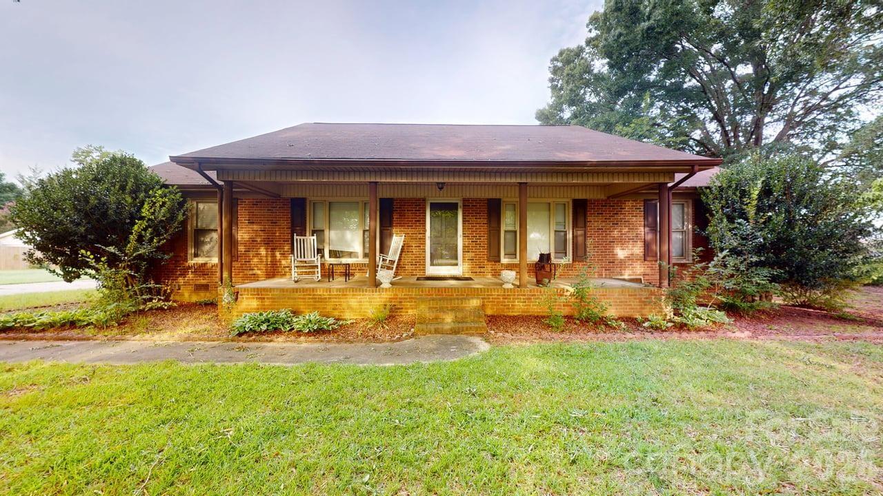 2605 Kimberly Drive Property Photo 1