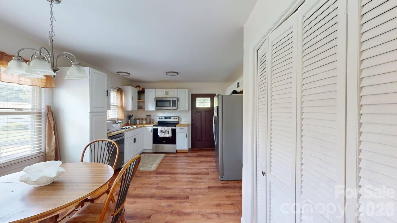 2605 Kimberly Drive Property Photo 6
