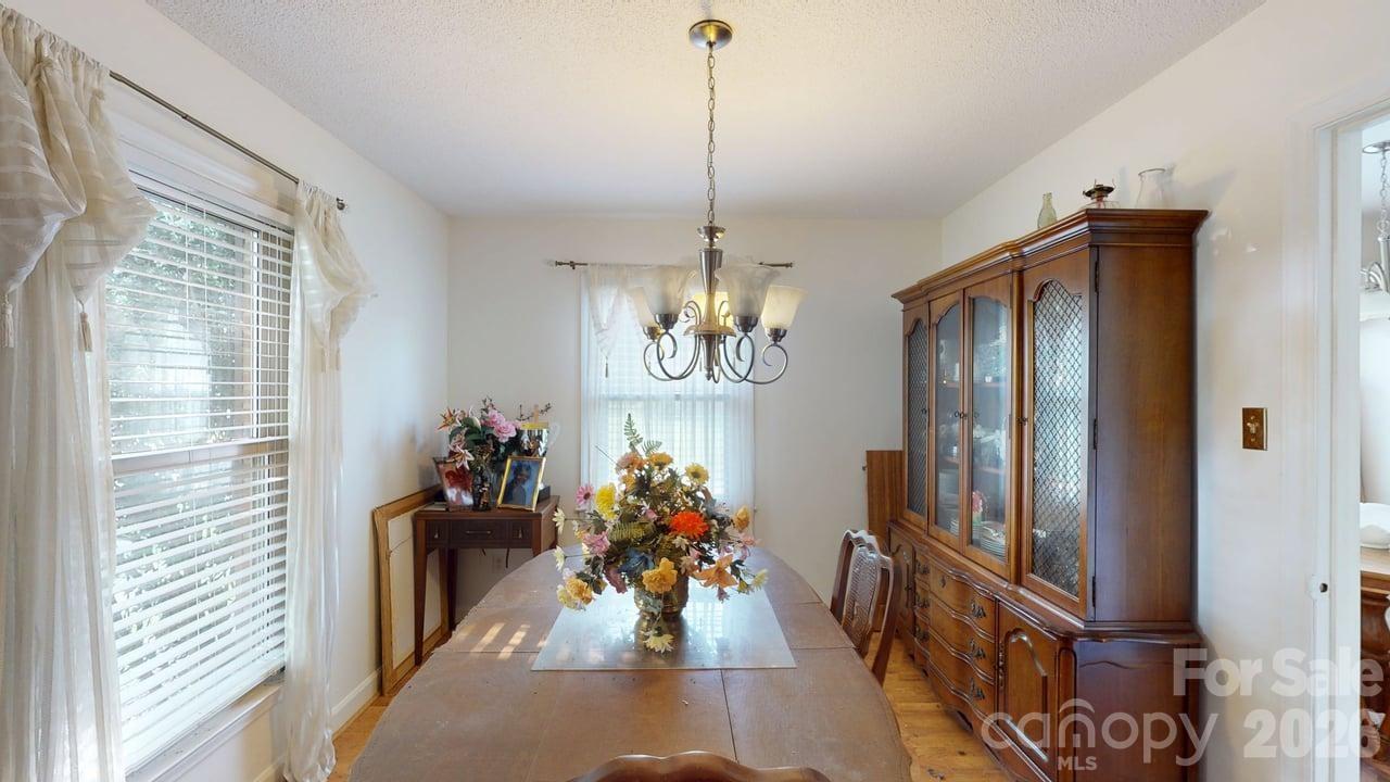 2605 Kimberly Drive Property Photo 9
