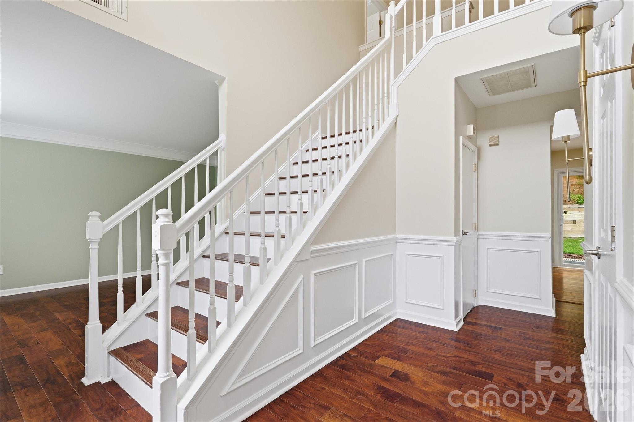 14339 Crown Harbor Drive Property Photo 3
