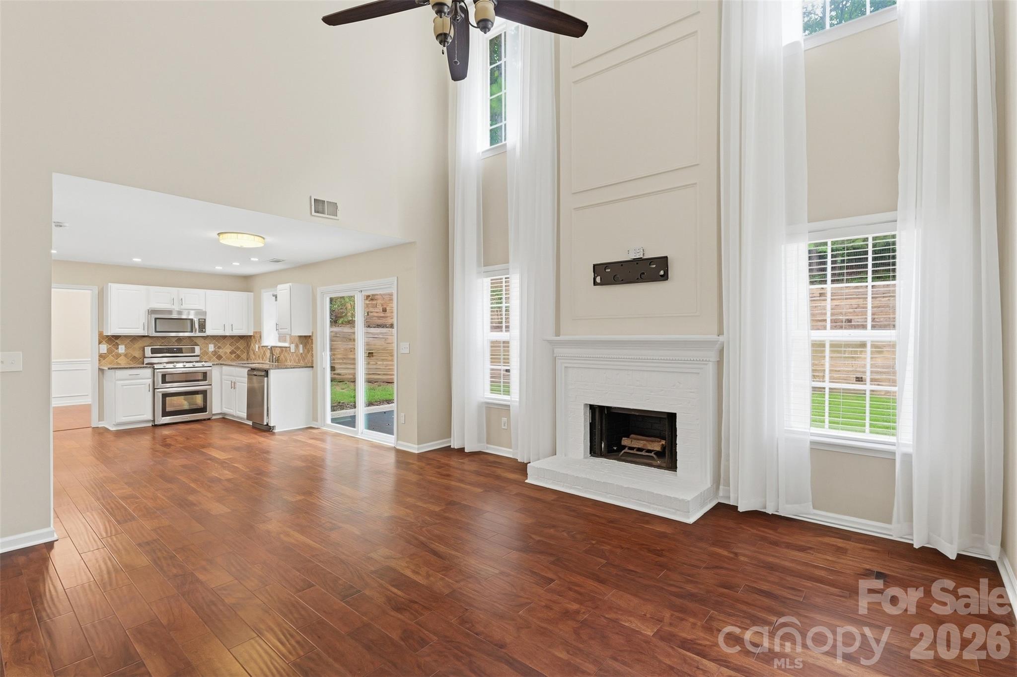 14339 Crown Harbor Drive Property Photo 11