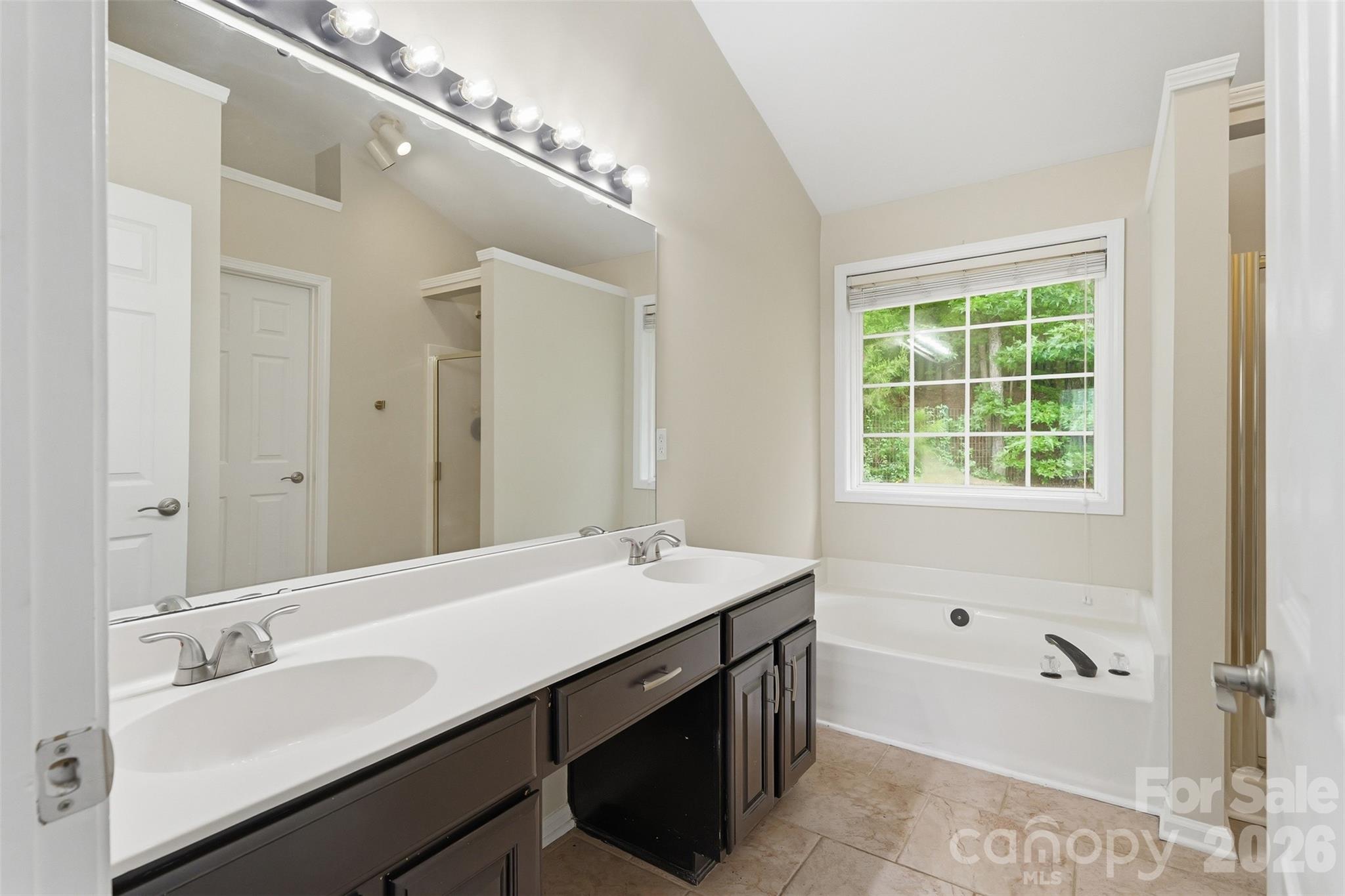 14339 Crown Harbor Drive Property Photo 17