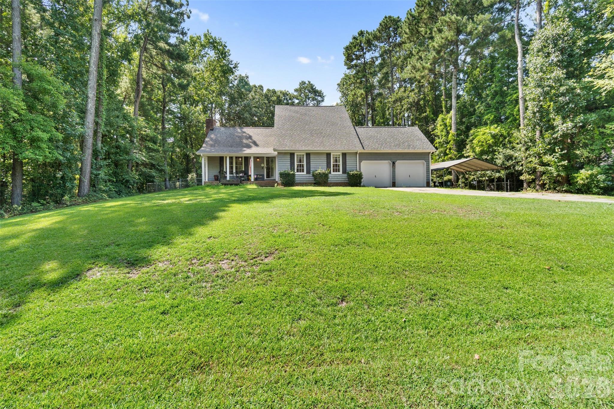 302 Nottingham Way Property Photo 1