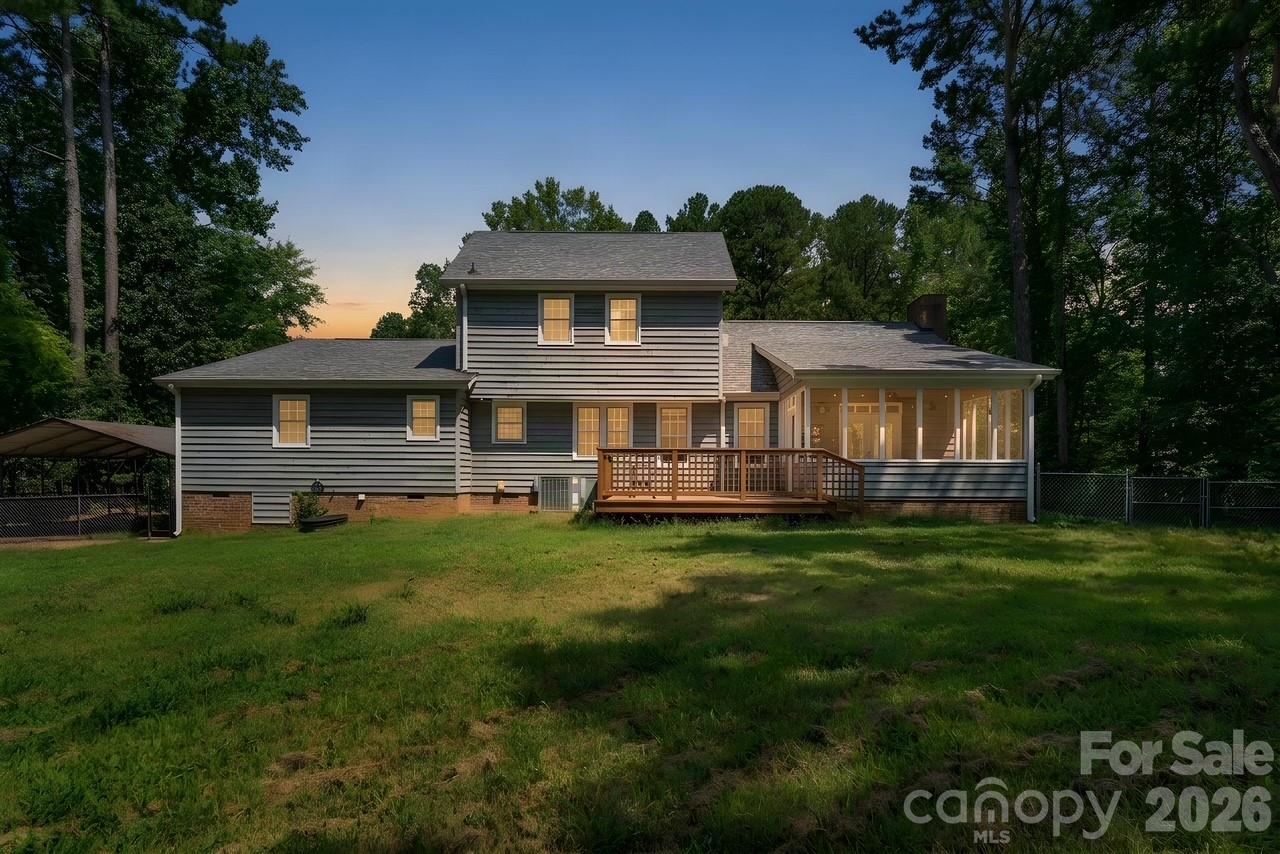 302 Nottingham Way Property Photo 2