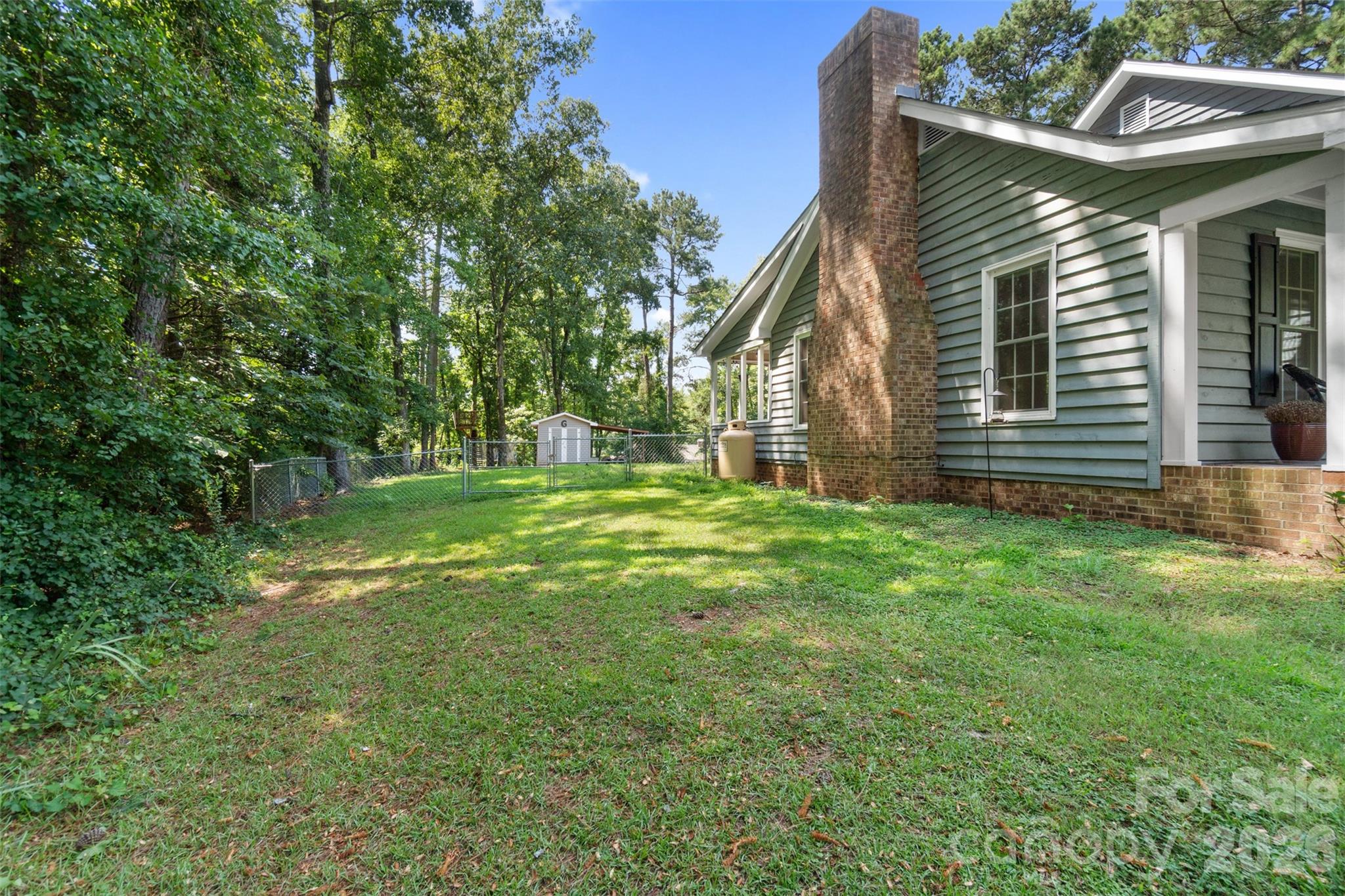 302 Nottingham Way Property Photo 3
