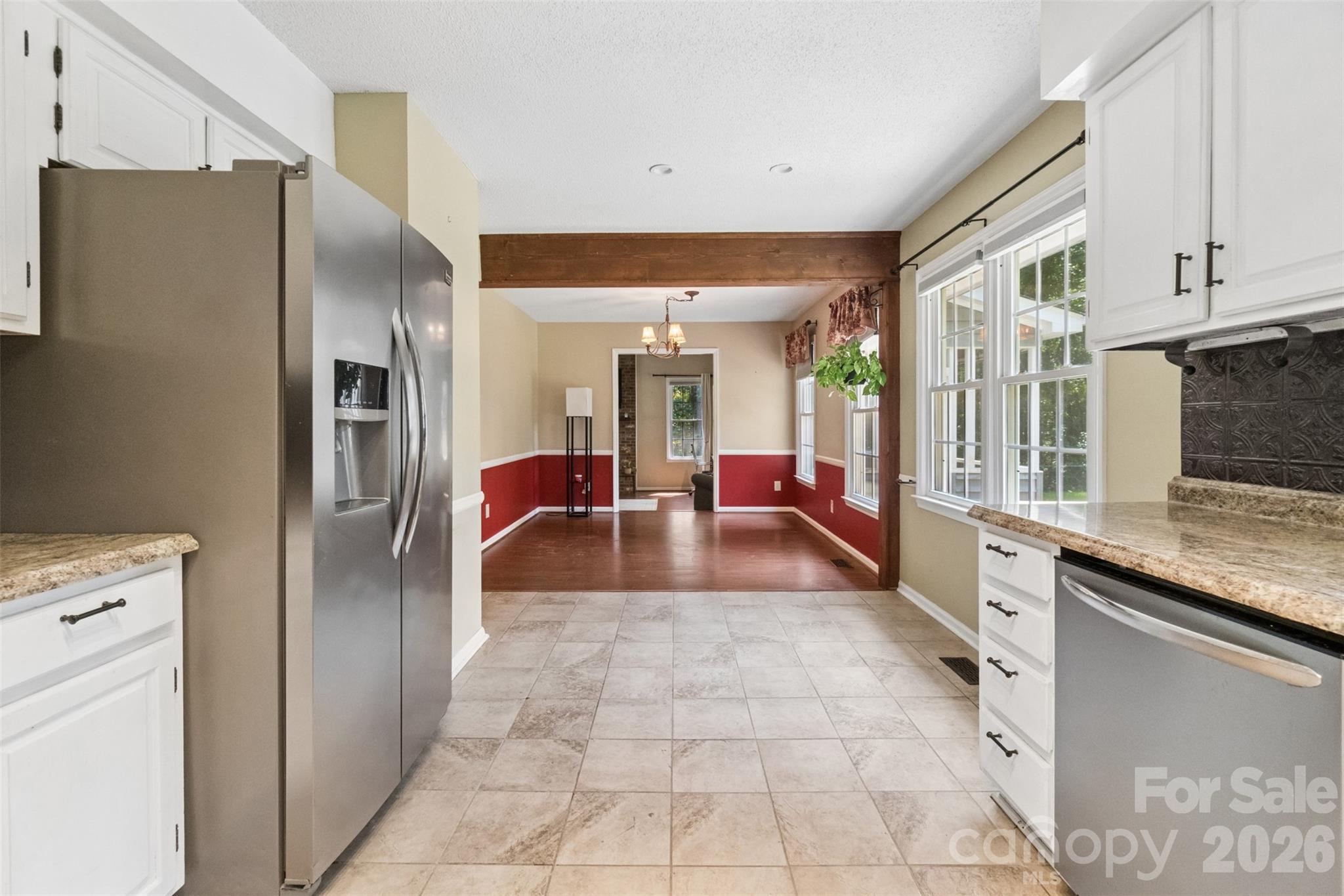 302 Nottingham Way Property Photo 13