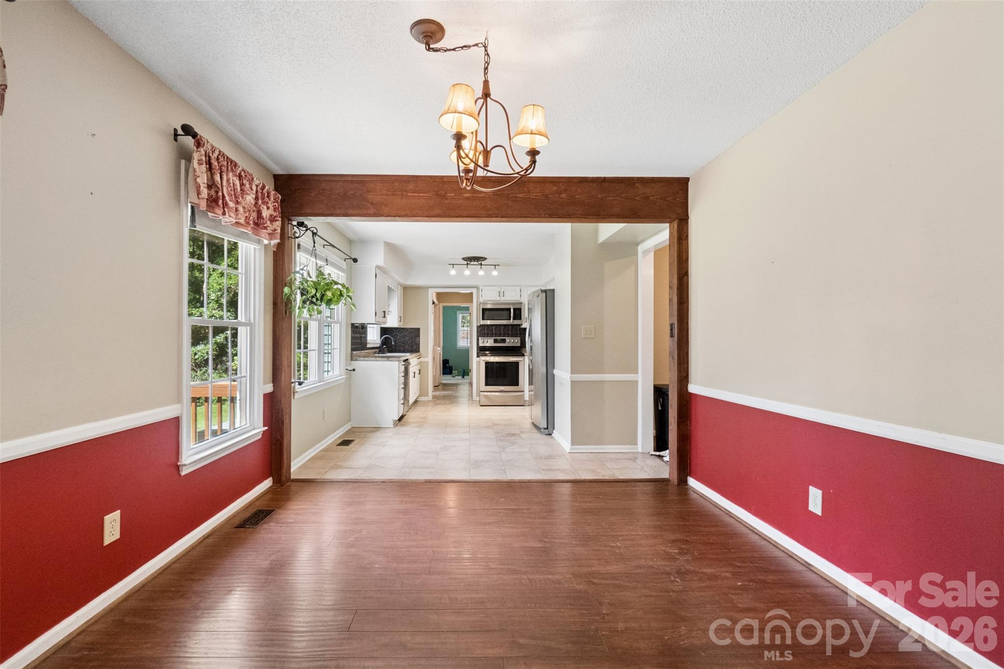 302 Nottingham Way Property Photo 16