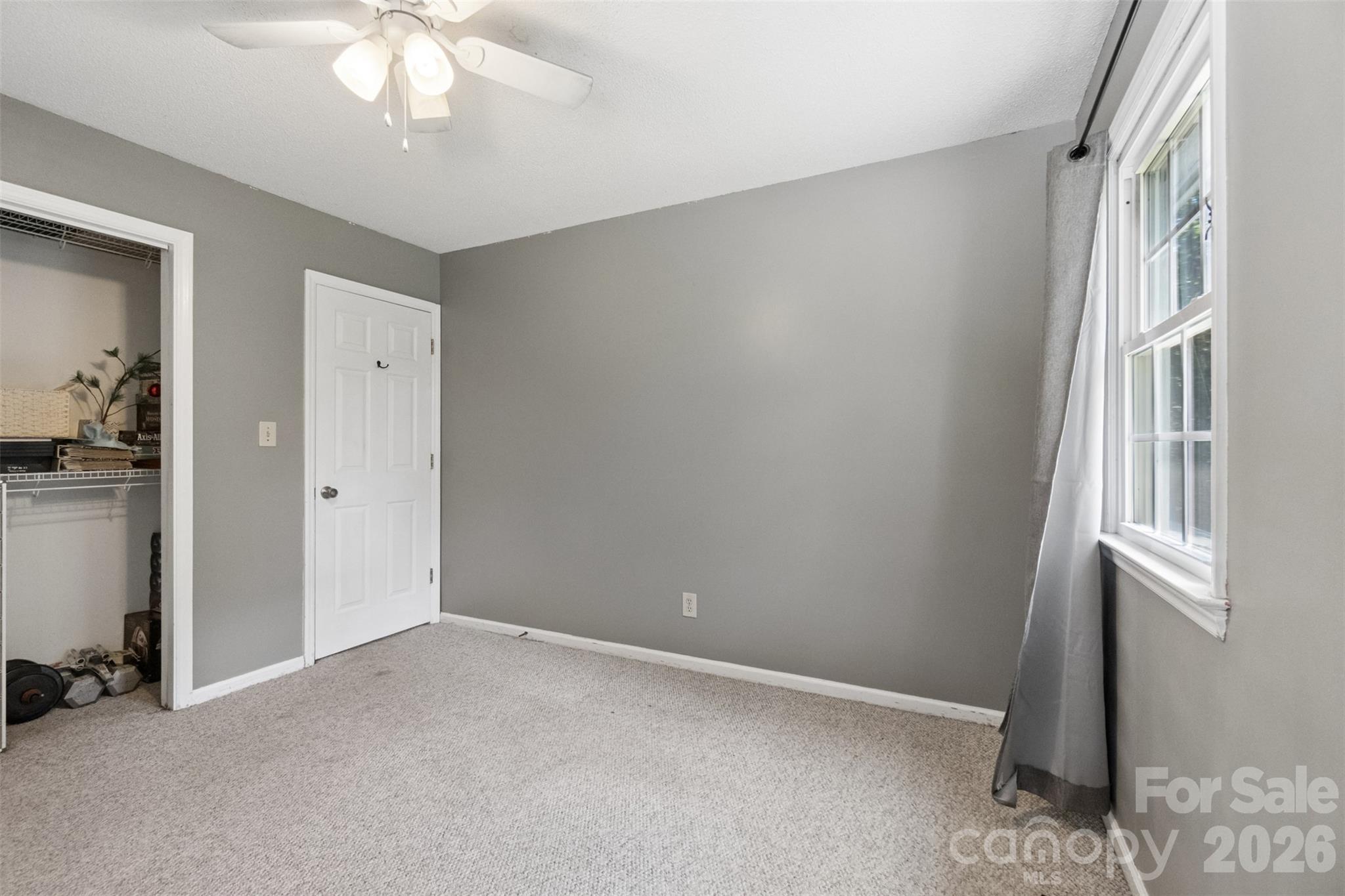 302 Nottingham Way Property Photo 21