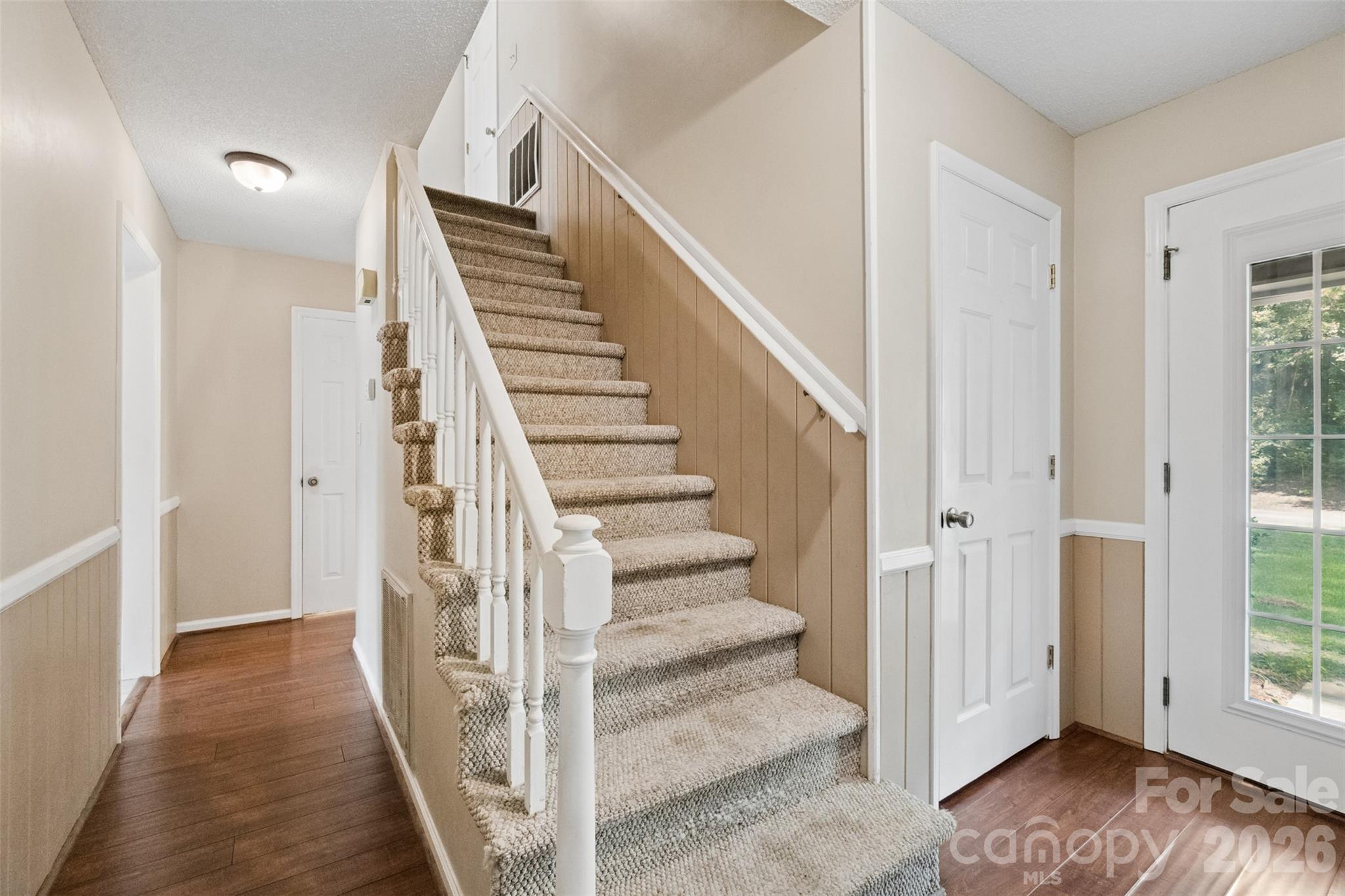 302 Nottingham Way Property Photo 24